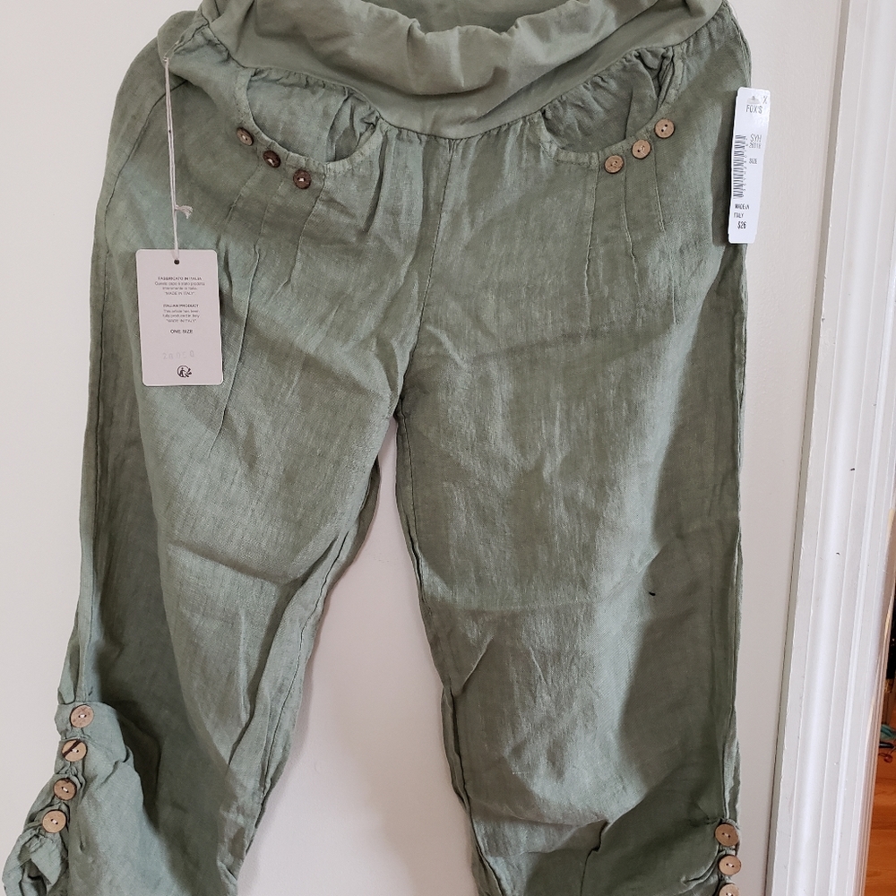 Shyloh pants one size only.